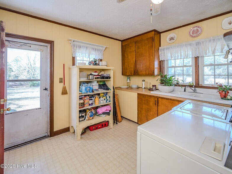 More Photos Of 60 Callahan Rd, Orrum Specialty For Sale