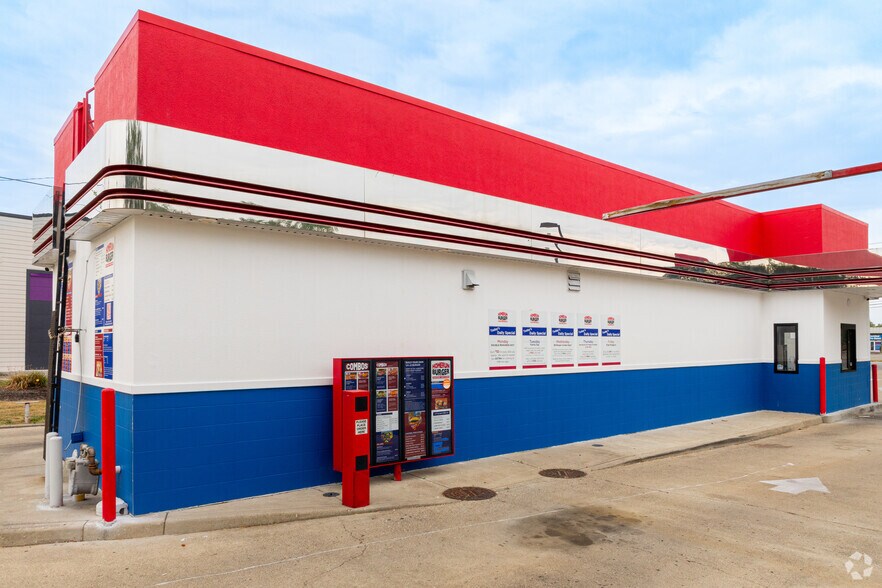 More Photos Of 1599 N Morton St, Franklin Fast Food For Lease