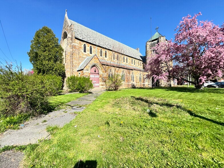 More Photos Of 523 W Onondaga St, Syracuse Religious Facility For Sale