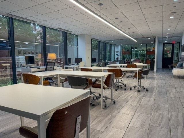 More Photos Of 17 S Briar Hollow Ln, Houston Coworking Space