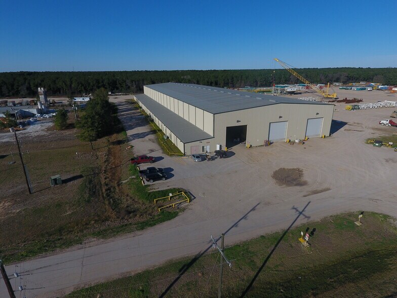 More Photos Of 14737 Firetower Rd, Conroe Warehouse For Lease