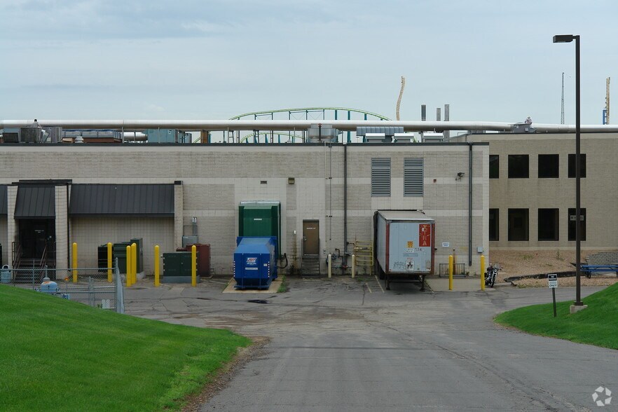 More Photos Of 5101 Valley Industrial Blvd S, Shakopee Warehouse For Lease