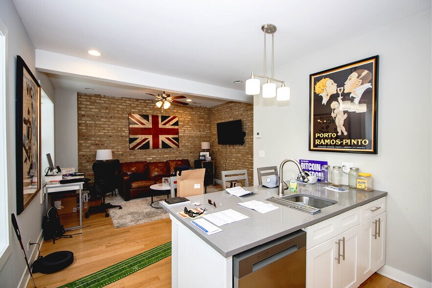 More Photos Of 3751-3759 N Western Ave, Chicago Multifamily For Sale