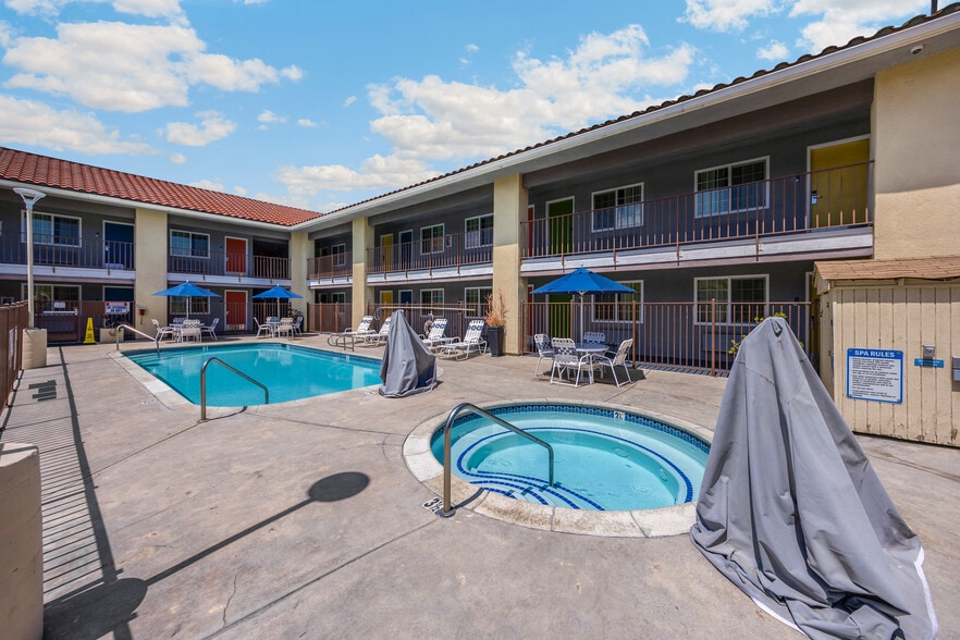 More Photos Of 28980 Old Town Front St, Temecula Hotel For Sale