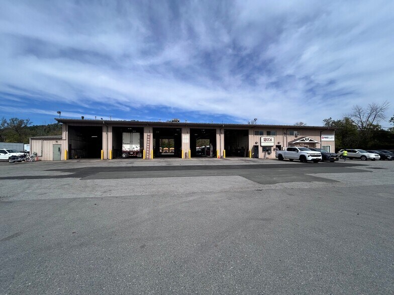 Primary Photo Of 151 Riverside Dr, Fultonville Truck Terminal For Sale