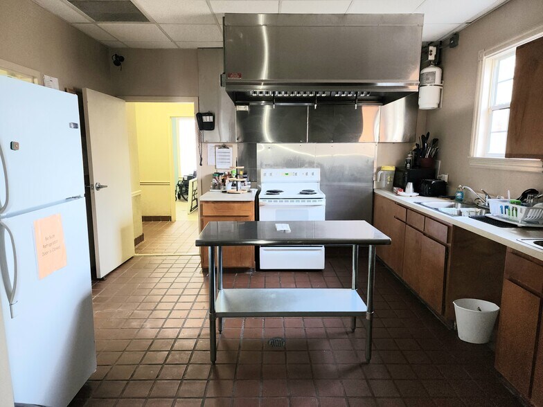 More Photos Of 57 Martin Luther King Dr, Reynolds Medical For Sale