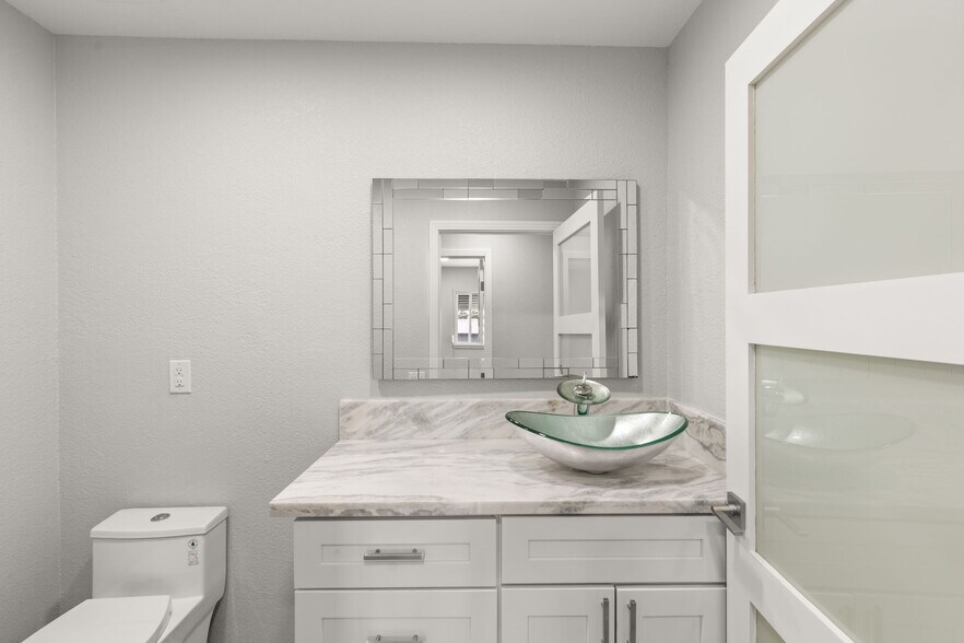 More Photos Of 612 S Jones Blvd, Las Vegas Office Residential For Sale