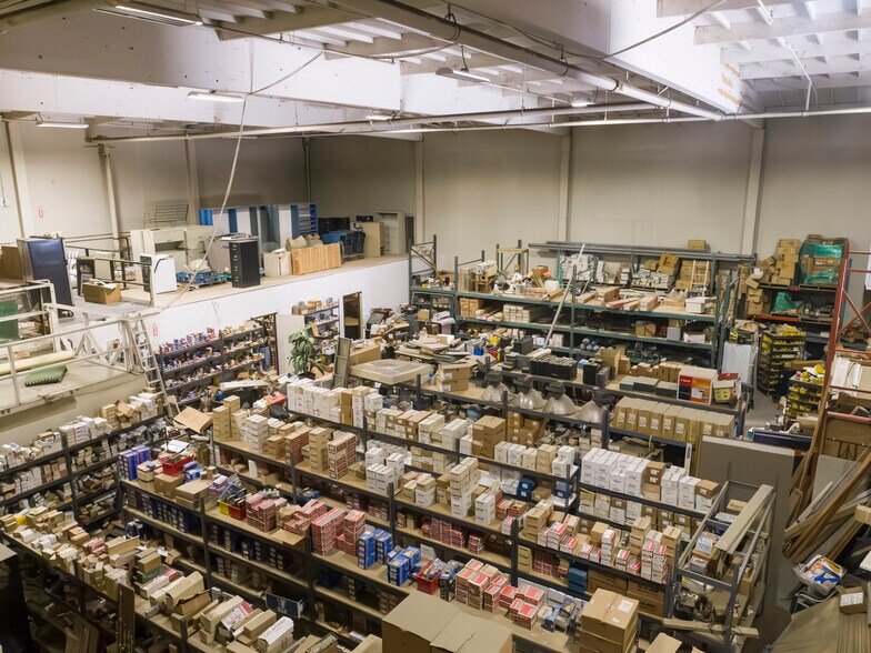 More Photos Of 410 N State St, Hemet Freestanding For Sale