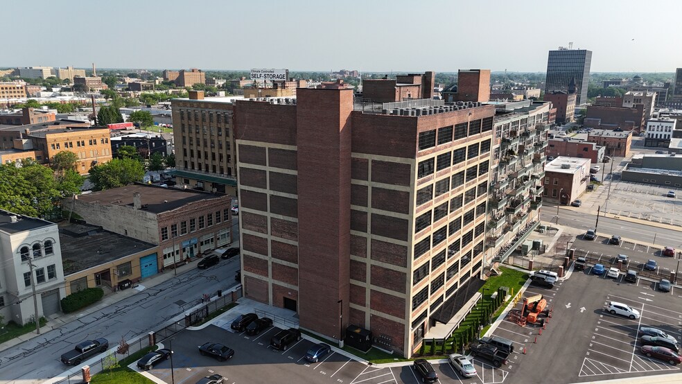 More Photos Of 15 S Ontario St, Toledo Apartments For Lease