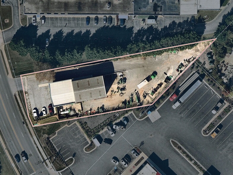 More Photos Of 10903 McCormick Rd, Hunt Valley Showroom For Lease