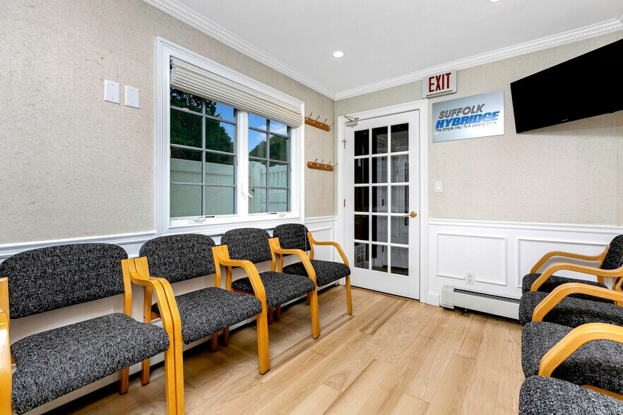 More Photos Of 126 Gnarled Hollow Rd, Setauket Office Residential For Sale