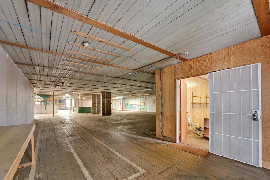 More Photos Of 808 B St, Hayward General Retail For Lease