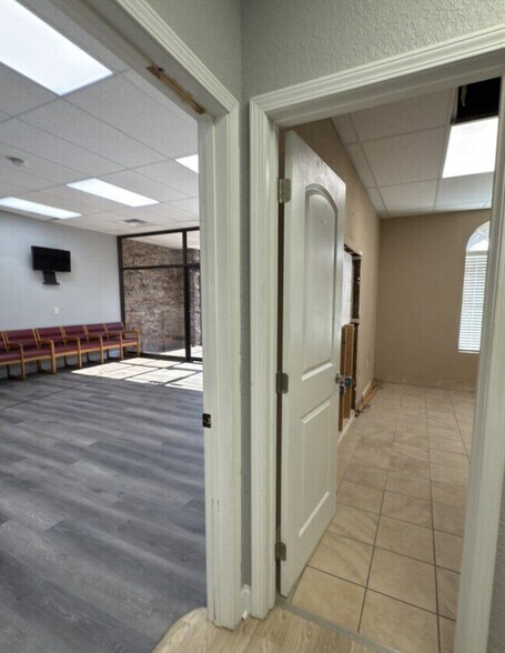 More Photos Of 1030 Wintergap Rd, Oliver Springs Office For Sale