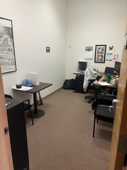 More Photos Of 63056 NE Lower Meadow Dr, Bend Light Distribution For Lease