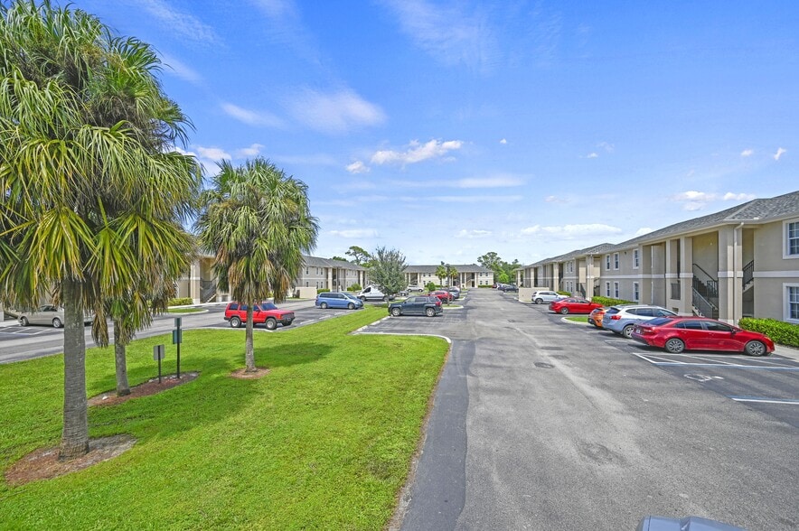 More Photos Of , Fort Myers Unknown For Sale