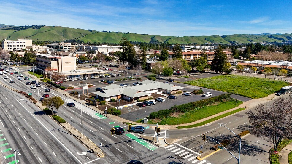 More Photos Of 3200 Mowry Ave, Fremont Medical For Sale