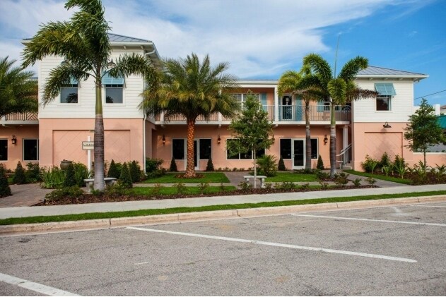 More Photos Of 3096 Cardinal Dr, Vero Beach Freestanding For Lease