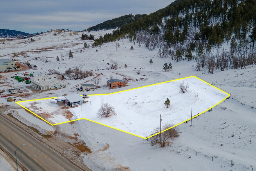 More Photos Of 330 W US-14 Hwy, Sundance General Retail For Sale