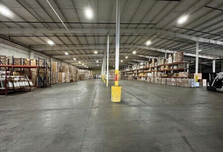 More Photos Of 15401 Industrial Dr, Schoolcraft Warehouse For Lease