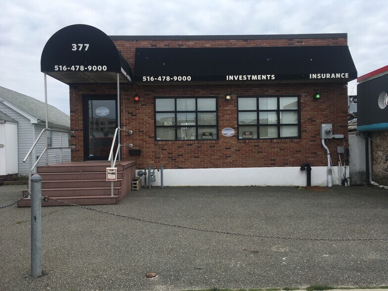 More Photos Of 377 Woodcleft Ave, Freeport Storefront Retail Residential For Sale