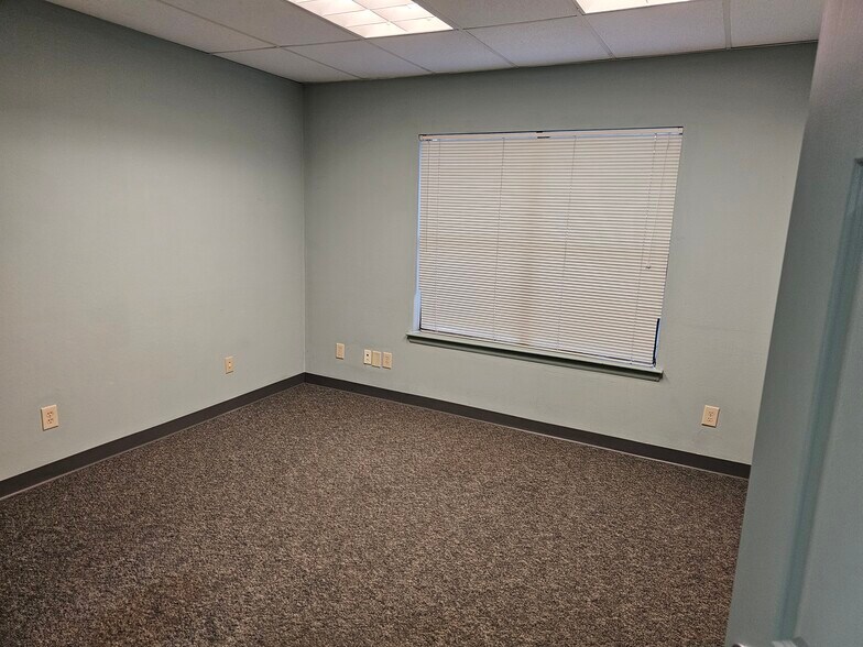 More Photos Of 4501 Spicewood Springs Rd, Austin Office For Lease