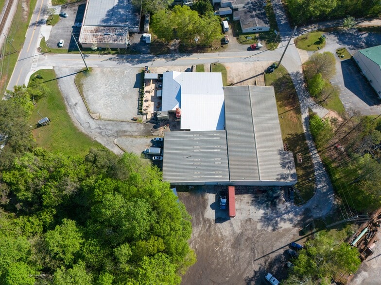 More Photos Of 25 Word St, Fairburn Warehouse For Sale