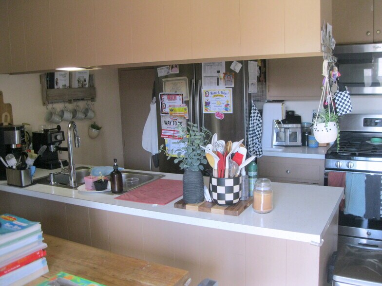 More Photos Of 173 W Cascade Dr, Rialto Manufactured Housing Mobile Home Park For Sale