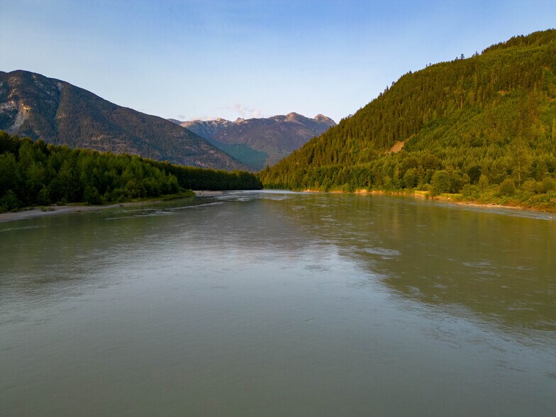 More Photos Of DL5148 Pemberton Waterfront, Mount Currie Land For Sale