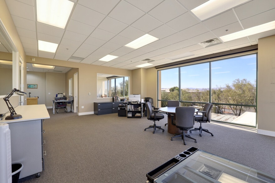 More Photos Of 2904 W Horizon Ridge Pky, Henderson Medical For Lease