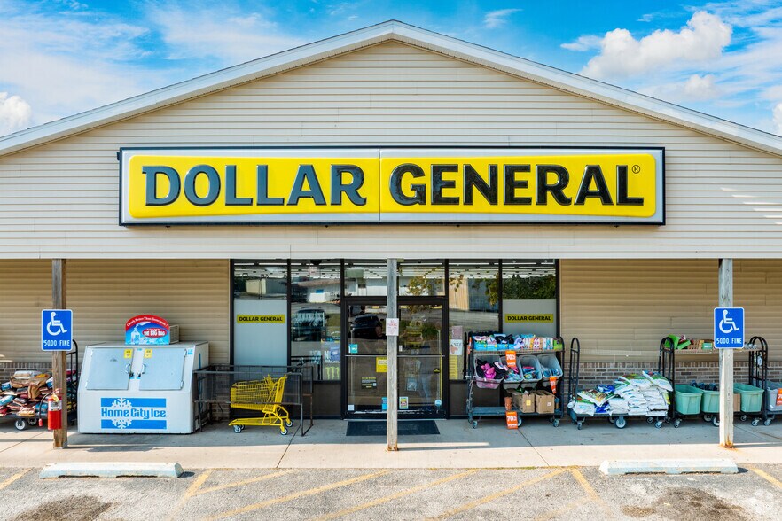 More Photos Of 505 S Commercial Dr, Abingdon Freestanding For Sale