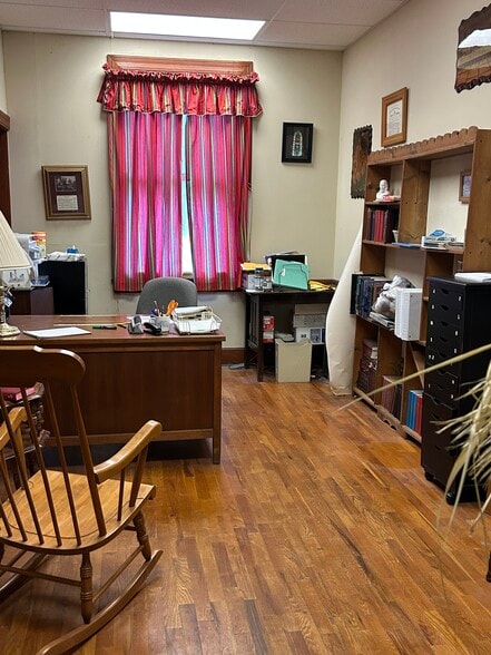 More Photos Of 560 Old Bethel Church Rd, Winchester Specialty For Sale
