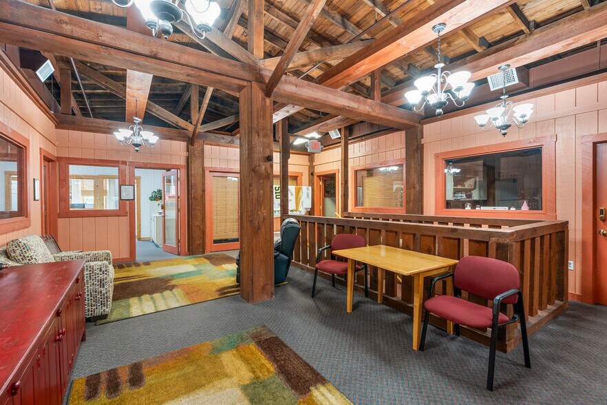 More Photos Of 50 Middlebrook Ave, Staunton Storefront For Sale