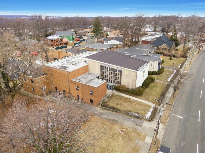 More Photos Of 311 Central Park Ave, Yonkers Specialty For Sale