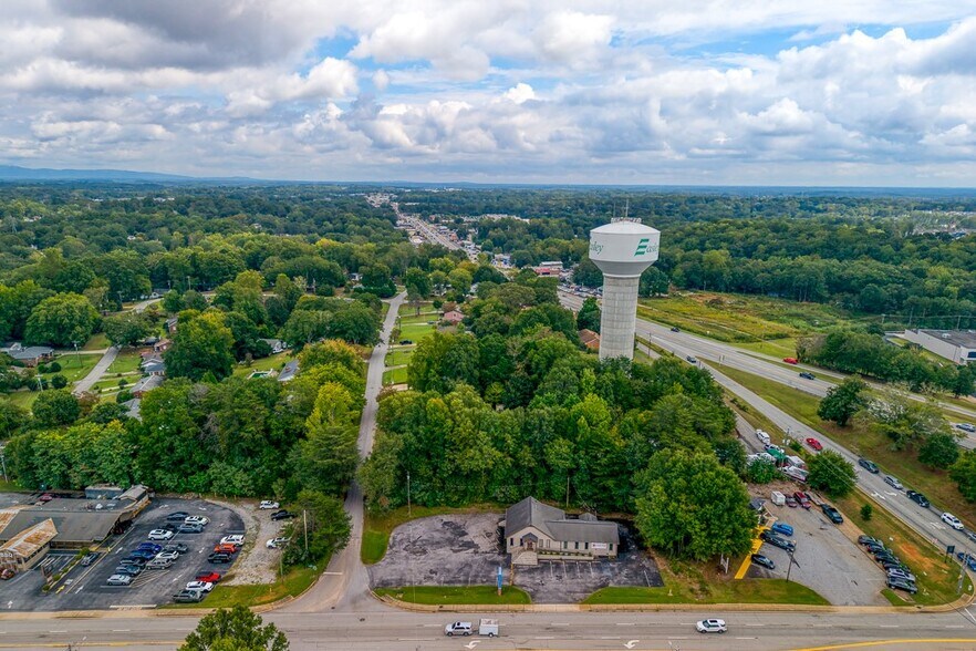 More Photos Of 807 S Pendleton St, Easley Medical For Sale