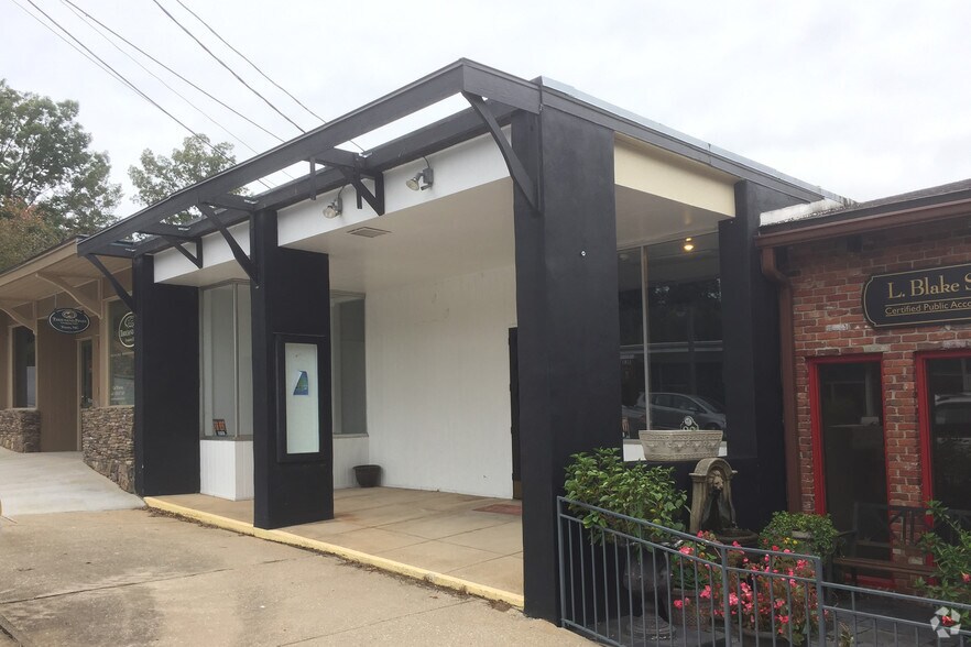 More Photos Of 90 Pacolet St, Tryon Storefront For Lease