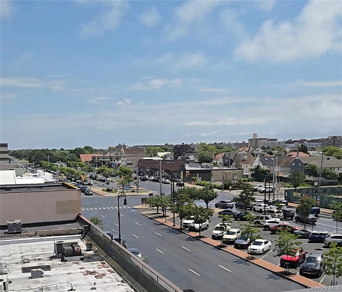Primary Photo Of 227 E Park Ave, Long Beach Storefront For Lease