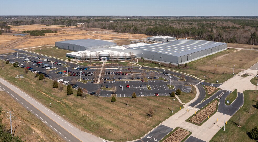 More Photos Of 8800 Wells Station Rd, Prince George Manufacturing For Lease