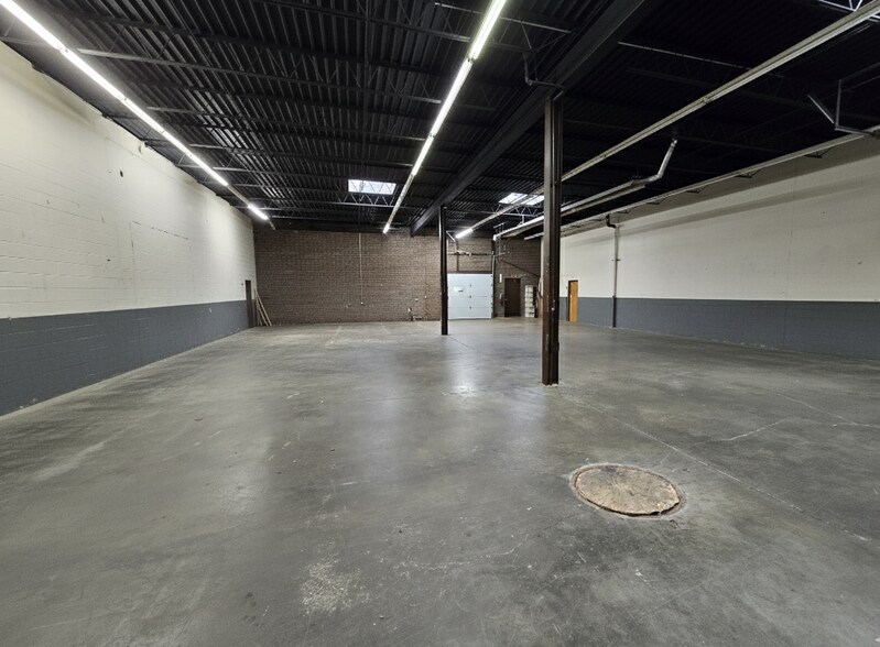 More Photos Of 1217-1227 Norton Rd, Hudson Warehouse For Lease