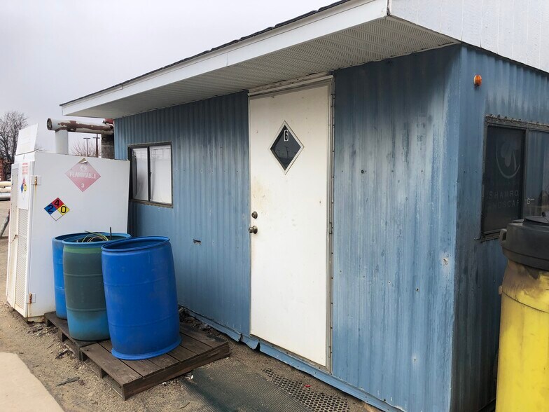 More Photos Of 825 E North St, Elburn Warehouse For Lease