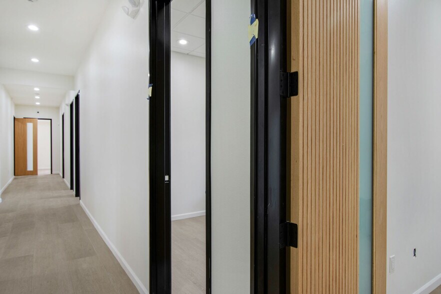 More Photos Of 14101 Yorba St, Tustin Office For Sale