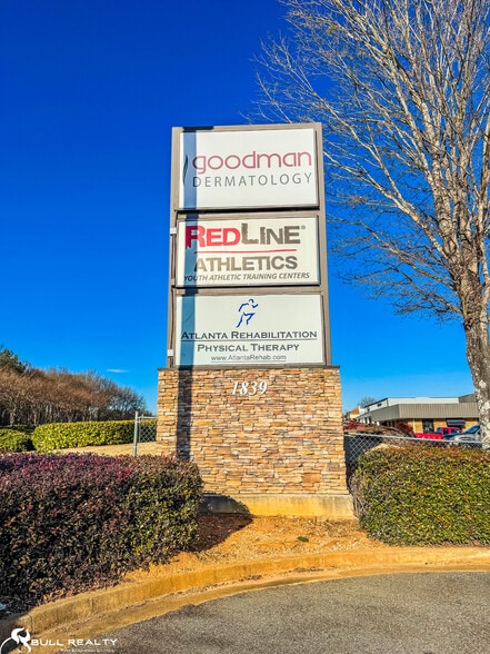 More Photos Of 1839 Buford Hwy, Buford Medical For Lease