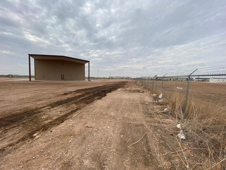 More Photos Of 13216 Hwy. 191, Midland Warehouse For Lease