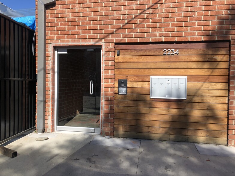 Primary Photo Of 2234 Barry Ave, Los Angeles Warehouse For Lease