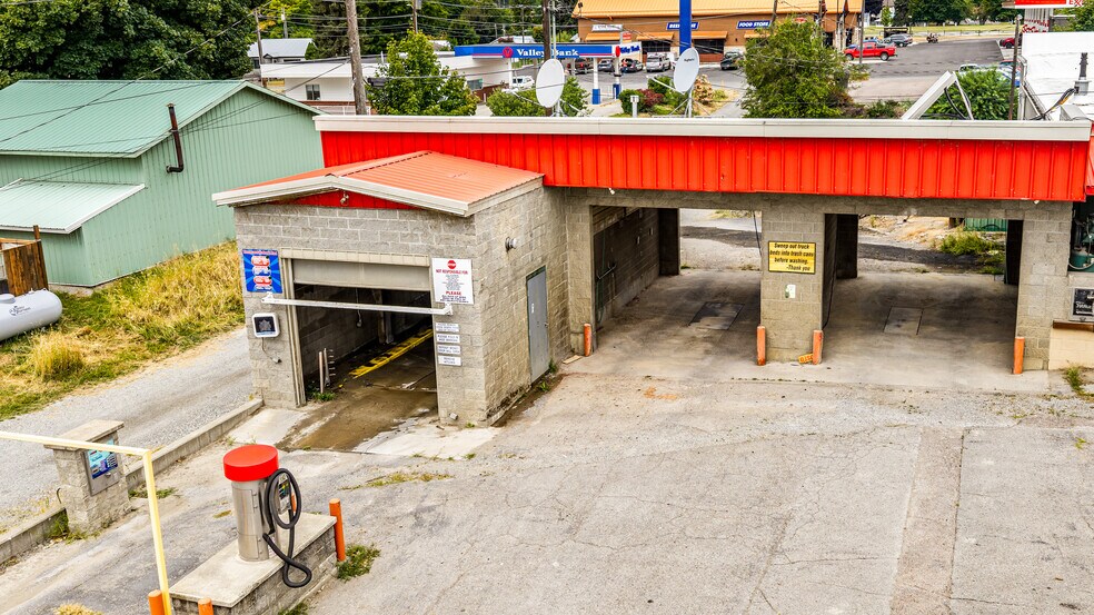 More Photos Of 1201 Main St, Thompson Falls Service Station For Sale