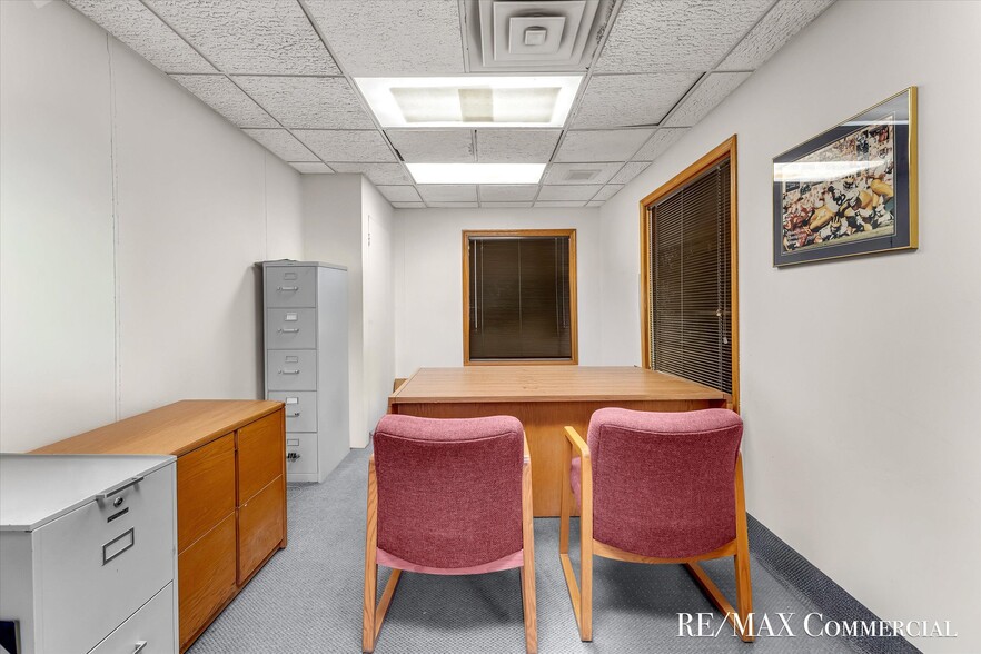 More Photos Of 758 Burton St SE, Grand Rapids Office For Sale