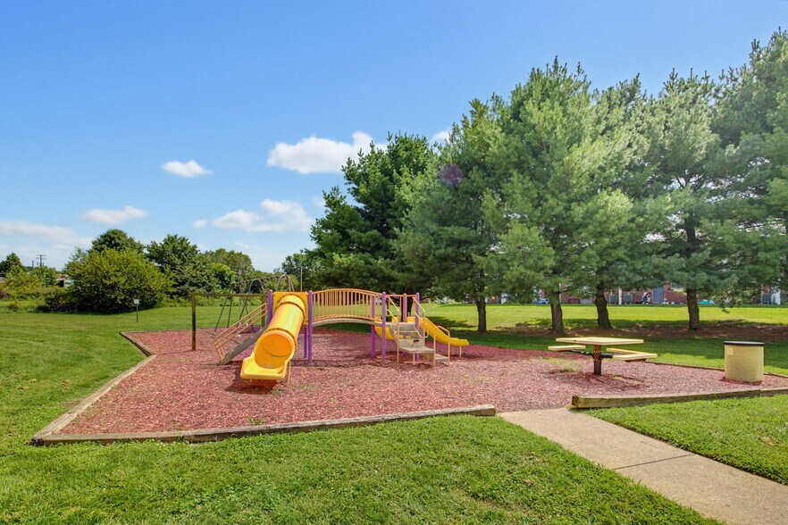 More Photos Of 600 Plainfield Rd, West Lafayette Apartments For Sale