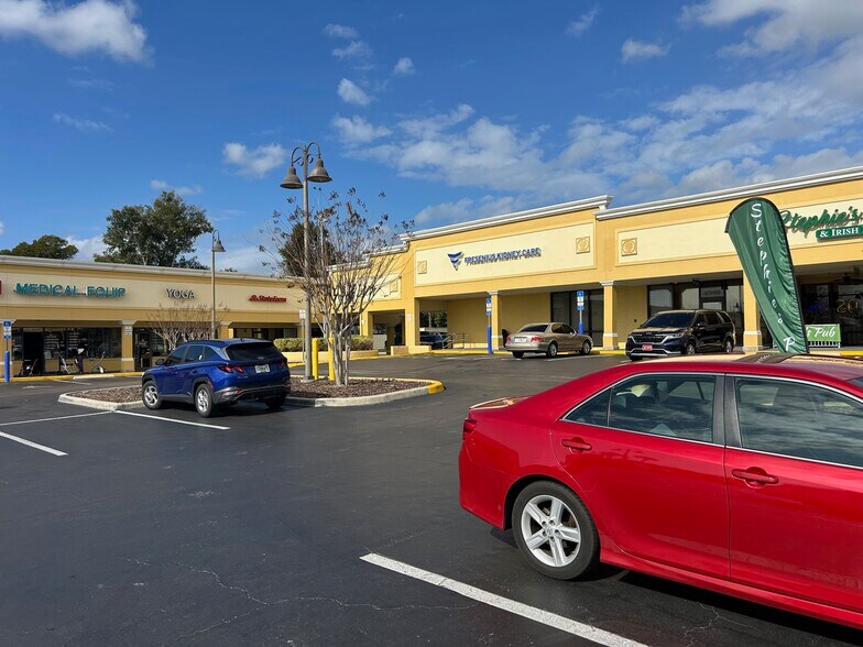 More Photos Of 921 W Orange Blossom Trl, Apopka Storefront For Lease