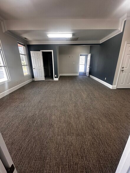 More Photos Of 1230 John B White SR Blvd, Spartanburg Office For Lease