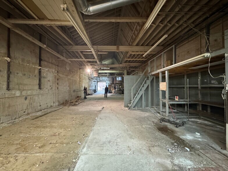 More Photos Of 1836 127th St, College Point Warehouse For Lease