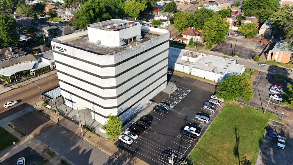 More Photos Of 1750 Madison Ave, Memphis Medical For Lease